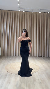 MAISA DRESS (gloves not included)